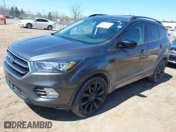 2017 Ford Escape SE with VIN 1FMCU0G92HUF10596, listed as a IAAI auction lot 42038215 with 145,735 mi miles. Bid and sale history available at carsss.com. Image 2.