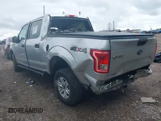 2017 Ford F-150 XL z VIN 1FTEW1EF2HFB68108, wystawiony jako IAAI lot #42352905 z przebiegiem 119 277 mil mil oraz . Historia ofert i sprzedaży dostępna na DreamBid. Obrazek 3.