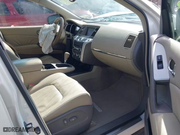 2009 Nissan Murano SL with VIN JN8AZ18W49W113053, listed as a IAAI auction lot 41733283 with 136,229 mi miles. Bid and sale history available at carsss.com. Image 5.