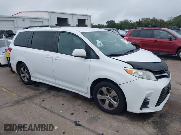 2020 Toyota Sienna LE Auto Access Seat with VIN 5TDKZ3DC5LS068784, listed as a IAAI auction lot 41207987 with 94,118 mi miles. Bid and sale history available at carsss.com. Image 1.