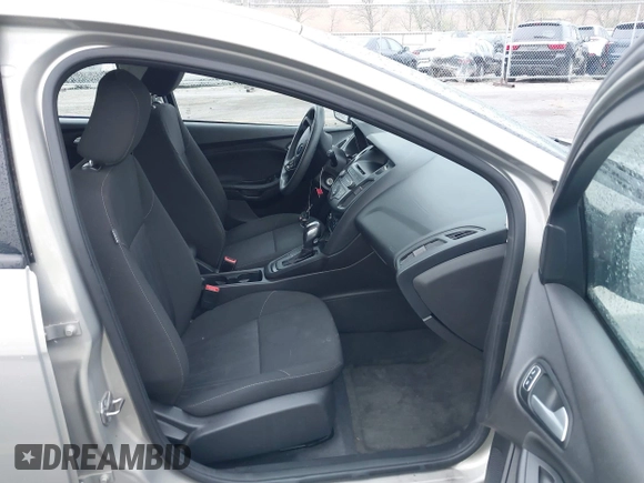 2015 Ford Focus SE with VIN 1FADP3K21FL211511, listed as a IAAI auction lot 42153828 with 126,111 mi miles. Bid and sale history available at carsss.com. Image 5.