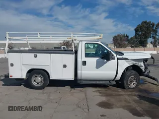 2016 Ford Super Duty F-250 SRW XL with VIN 1FDBF2A66GEC26011, listed as a IAAI auction lot 41383279 with 81,996 mi miles. Bid and sale history available at carsss.com. Image 13.