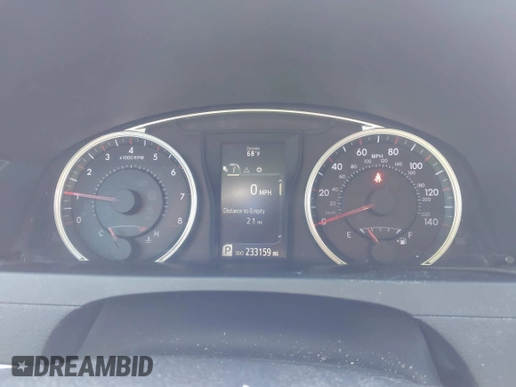 2015 Toyota Camry XLE with VIN 4T1BF1FK1FU055477, listed as a IAAI auction lot 42078518 with 233,159 mi miles and . Bid and sale history available at DreamBid. Image 7.