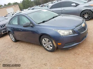 2014 Chevrolet Cruze LS with VIN 1G1PA5SHXE7190912, listed as a IAAI auction lot 41936724 with 100,924 mi miles. Bid and sale history available at carsss.com. Image 1.