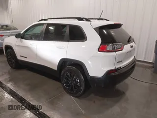 2023 Jeep Cherokee Altitude Lux with VIN 1C4PJMMB6PD114473, listed as a IAAI auction lot 41305817 with 45,389 mi miles. Bid and sale history available at carsss.com. Image 3.