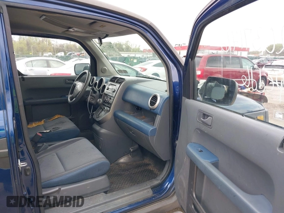 2003 Honda Element EX with VIN 5J6YH28583L015995, listed as a IAAI auction lot 42037146 with 250,595 mi miles and . Bid and sale history available at DreamBid. Image 5.