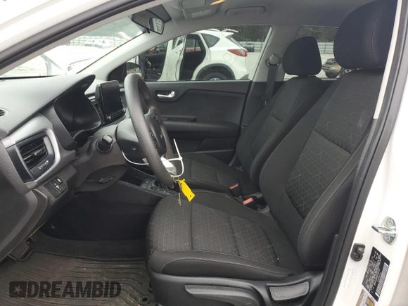 2023 Kia Rio LX z VIN 3KPA24AD6PE604127, wystawiony jako Copart lot #53955075 z przebiegiem 12 319 mil mil oraz Szkoda całkowita • Salvage title. Historia ofert i sprzedaży dostępna na DreamBid. Obrazek 7.