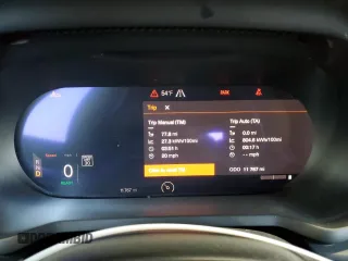 2024 Polestar 2 z VIN YSMFE3KA9RL214276, wystawiony jako Copart lot #43004525 z przebiegiem 11 767 mil mil oraz Czysty tytuł • Clean title. Historia ofert i sprzedaży dostępna na DreamBid. Obrazek 9.