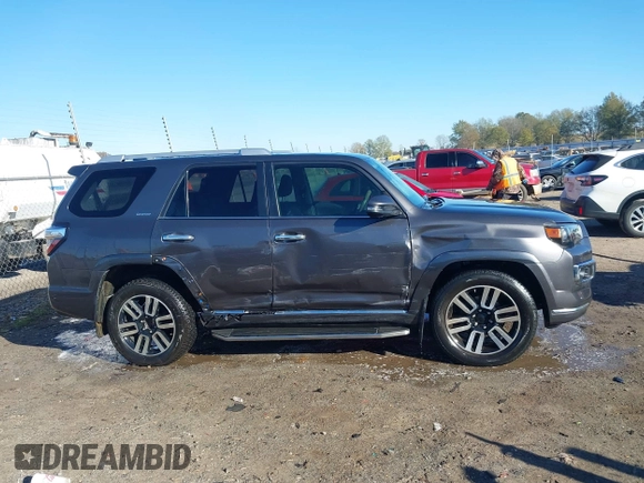 2018 Toyota 4Runner SR5 with VIN JTEBU5JR7J5543336, listed as a IAAI auction lot 41028397 with 157,997 mi miles and . Bid and sale history available at carsss.com. Image 13.