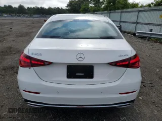 2024 Mercedes-Benz C 300 z VIN W1KAF4HB5RR155481, wystawiony jako Copart lot #60255224 z przebiegiem 5 045 mil mil oraz Szkoda całkowita • Salvage title. Historia ofert i sprzedaży dostępna na DreamBid. Obrazek 6.