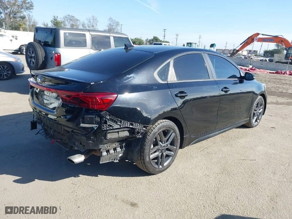 2020 Kia Forte GT-Line with VIN 3KPF34AD2LE178126, listed as a IAAI auction lot 41725190 with 50,926 mi miles. Bid and sale history available at carsss.com. Image 4.