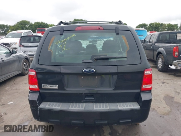 2011 Ford Escape XLS z VIN 1FMCU0C73BKB97601, wystawiony jako IAAI lot #42498599 z przebiegiem 243 282 mil mil oraz . Historia ofert i sprzedaży dostępna na DreamBid. Obrazek 16.