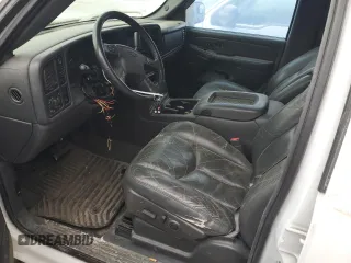 2004 Chevrolet Avalanche z VIN 3GNEK12T94G227273, wystawiony jako Copart lot #88109865 z przebiegiem Nie podano mil oraz Szkoda całkowita • Salvage title. Historia ofert i sprzedaży dostępna na DreamBid. Obrazek 7.