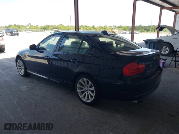 2011 BMW 3 Series 328i with VIN WBAPH7G54BNN07293, listed as a IAAI auction lot 42113254 with 128,118 mi miles. Bid and sale history available at carsss.com. Image 3.