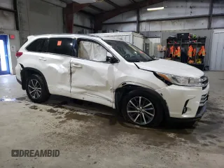 2018 Toyota Highlander SE with VIN 5TDJZRFH3JS525869, listed as a Copart auction lot 50181655 with Not provided miles and Salvage title. Bid and sale history available at DreamBid. Image 4.