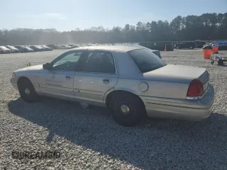 2003 Ford Police Interceptor Street Appear with VIN 2FAFP71W33X109470, listed as a Copart auction lot 46928115 with 239,164 mi miles and Salvage title. Bid and sale history available at DreamBid. Image 2.