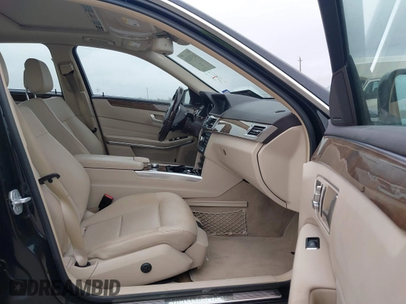 2014 Mercedes-Benz E-Class E 350 Sport with VIN WDDHF5KB2EA910687, listed as a IAAI auction lot 41576215 with 74,726 mi miles. Bid and sale history available at carsss.com. Image 5.