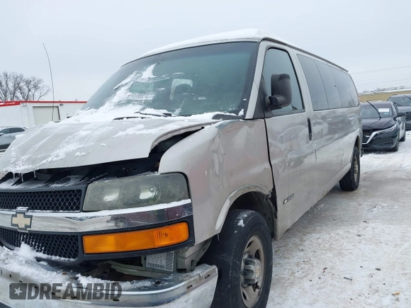 2005 Chevrolet Express Passenger with VIN 1GAHG39U151241968, listed as a IAAI auction lot 41281430 with 148,748 mi miles and . Bid and sale history available at DreamBid. Image 2.