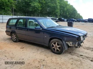 1999 Volvo V70 с VIN YV1LW55A6X2622721, выставлен на аукционе Copart как лот 56419235 с пробегом Не указан миль и Списание • Salvage title. История ставок и продаж доступна на DreamBid. Изображение 4.