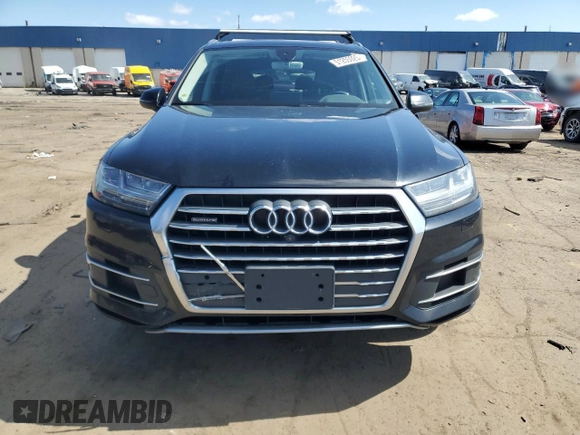 2017 Audi Q7 Premium Plus z VIN WA1LAAF79HD016667, wystawiony jako Copart lot #51255925 z przebiegiem 141 949 mil mil oraz Szkoda całkowita • Salvage title. Historia ofert i sprzedaży dostępna na DreamBid. Obrazek 5.
