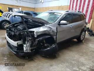 2016 Jeep Cherokee Latitude z VIN 1C4PJMCS8GW173837, wystawiony jako Copart lot #46993795 z przebiegiem 117 558 mil mil oraz Tytuł czysty. Historia ofert i sprzedaży dostępna na DreamBid. Obrazek 1.