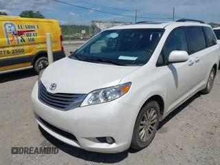 2017 Toyota Sienna XLE Auto Access Seat с VIN 5TDYZ3DC9HS889730, выставлен на аукционе IAAI как лот 42171616 с пробегом 92 822 миль миль и . История ставок и продаж доступна на DreamBid. Изображение 17.