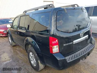 2008 Nissan Pathfinder S with VIN 5N1AR18U48C666940, listed as a IAAI auction lot 41531196 with 209,462 mi miles. Bid and sale history available at carsss.com. Image 3.