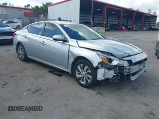 2019 Nissan Altima S z VIN 1N4BL4BV5KN322970, wystawiony jako IAAI lot #41621812 z przebiegiem 78 246 mil mil oraz . Historia ofert i sprzedaży dostępna na DreamBid. Obrazek 1.