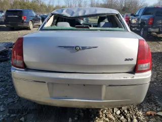 2005 Chrysler 300 with VIN 2C3AA43R85H600906, listed as a Copart auction lot 43992475 with 141,252 mi miles and Salvage Title. Bid and sale history available at carsss.com. Image 6.