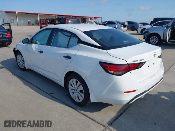 2024 Nissan Sentra S z VIN 3N1AB8BV8RY241364, wystawiony jako IAAI lot #39999788 z przebiegiem 8 509 mil mil oraz . Historia ofert i sprzedaży dostępna na DreamBid. Obrazek 3.