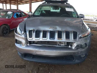 2017 Jeep Cherokee Latitude with VIN 1C4PJMCS4HW665167, listed as a IAAI auction lot 42054133 with 77,361 mi miles and . Bid and sale history available at DreamBid. Image 6.