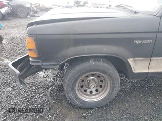 1989 Ford Ranger XLT with VIN 1FTCR10A0KUC46401, listed as a IAAI auction lot 41605043 with 44,394 mi miles. Bid and sale history available at carsss.com. Image 11.