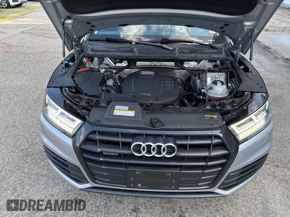 2020 Audi Q5 Premium Plus z VIN WA1BNAFY9L2003365, wystawiony jako IAAI lot #42761355 z przebiegiem 137 371 mil mil oraz . Historia ofert i sprzedaży dostępna na DreamBid. Obrazek 10.