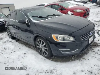 2015 Volvo S60 T6 Drive-E with VIN YV149MFK5F2339707, listed as a Copart auction lot 82493884 with 87,932 mi miles and Salvage Title. Bid and sale history available at carsss.com. Image 4.