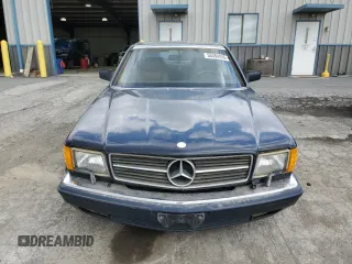 1989 Mercedes-Benz 560 with VIN WDBCA45E0KA494541, listed as a Copart auction lot 55360435 with 259,622 mi miles and Clean Title. Bid and sale history available at DreamBid. Image 5.