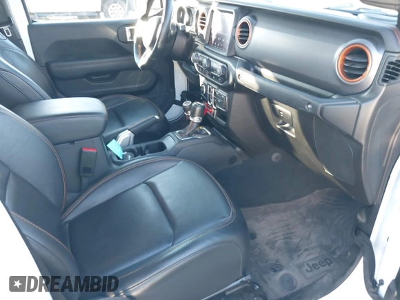 2022 Jeep Gladiator Mojave with VIN 1C6JJTEG4NL172098, listed as a IAAI auction lot 41141975 with 44,824 mi miles and . Bid and sale history available at DreamBid. Image 5.