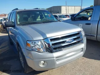 2012 Ford Expedition XLT with VIN 1FMJU1H55CEF11740, listed as a IAAI auction lot 41659969 with 176,387 mi miles. Bid and sale history available at carsss.com. Image 1.