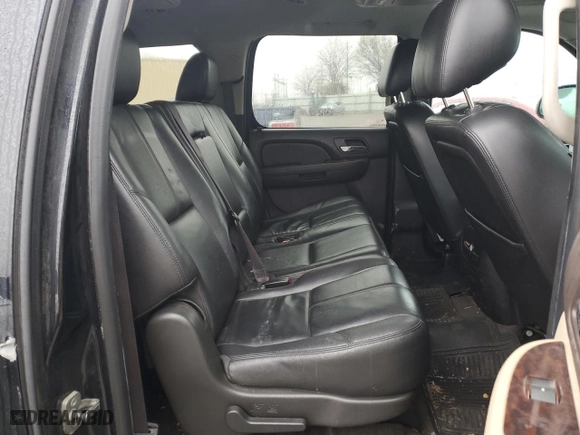 2014 Chevrolet Suburban LT with VIN 1GNSKJE70ER228623, listed as a Copart auction lot 45020335 with 167,671 mi miles and Salvage Title. Bid and sale history available at carsss.com. Image 11.