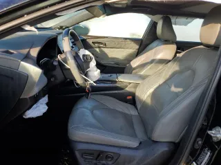 2019 Toyota Avalon XLE z VIN 4T1BZ1FB8KU023868, wystawiony jako Copart lot #50277205 z przebiegiem 102 011 mil mil oraz Szkoda całkowita • Salvage title. Historia ofert i sprzedaży dostępna na DreamBid. Obrazek 7.
