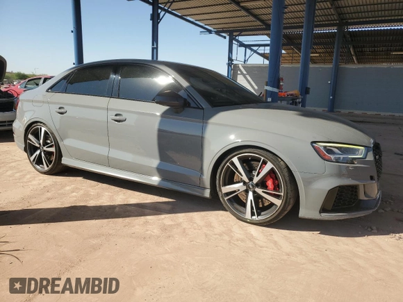 2020 Audi RS 3 z VIN WUABWGFF3LA902025, wystawiony jako Copart lot #75758204 z przebiegiem 46 013 mil mil oraz Szkoda całkowita • Salvage title. Historia ofert i sprzedaży dostępna na DreamBid. Obrazek 4.