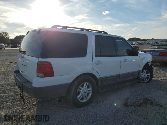 2006 Ford Expedition Special Service with VIN 1FMPU15526LA14918, listed as a Copart auction lot 85312364 with 225,419 mi miles and Salvage Title. Bid and sale history available at carsss.com. Image 3.