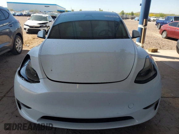 2021 Tesla Model Y Performance z VIN 5YJYGDEF5MF215870, wystawiony jako Copart lot #52531015 z przebiegiem 21 904 mil mil oraz Szkoda całkowita • Salvage title. Historia ofert i sprzedaży dostępna na DreamBid. Obrazek 5.