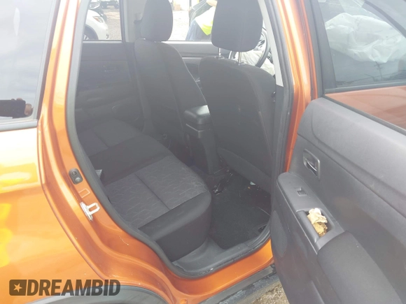 2020 Mitsubishi Outlander ES z VIN JA4AP3AU9LU028969, wystawiony jako IAAI lot #42503716 z przebiegiem 67 234 mil mil oraz . Historia ofert i sprzedaży dostępna na DreamBid. Obrazek 8.