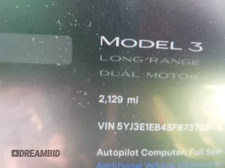 2025 Tesla Model 3 Long Range with VIN 5YJ3E1EB4SF873799, listed as a IAAI auction lot 41548818 with 2,129 mi miles and . Bid and sale history available at DreamBid. Image 15.