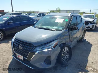 2024 Nissan Kicks SV with VIN 3N1CP5CV5RL555249, listed as a IAAI auction lot 40397162 with 4,424 mi miles. Bid and sale history available at carsss.com. Image 16.