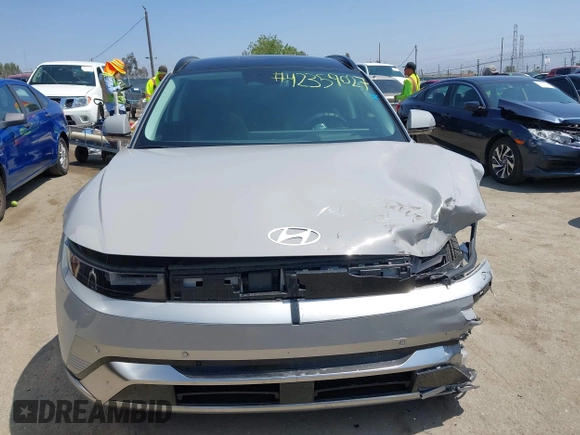 2025 Hyundai Ioniq 5 z VIN 7YAKR4DA0SY007083, wystawiony jako IAAI lot #42359027 z przebiegiem 4 122 mil mil oraz . Historia ofert i sprzedaży dostępna na DreamBid. Obrazek 12.