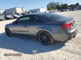 2015 Audi S5 Premium Plus z VIN WAUCGAFR1FA055268, wystawiony jako Copart lot #45244405 z przebiegiem 46 996 mil mil oraz Szkoda całkowita • Salvage title. Historia ofert i sprzedaży dostępna na DreamBid. Obrazek 2.