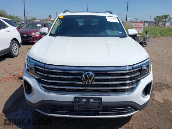 2025 Volkswagen Atlas SE with VIN 1V2JR2CA7SC514986, listed as a IAAI auction lot 42003723 with 4,995 mi miles and . Bid and sale history available at DreamBid. Image 6.