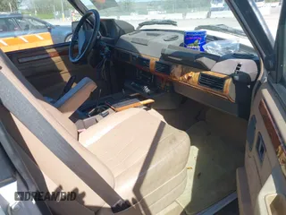 1993 Land Rover Range Rover with VIN SALHV1246PA627499, listed as a IAAI auction lot 42000297 with 155,126 mi miles and . Bid and sale history available at DreamBid. Image 5.