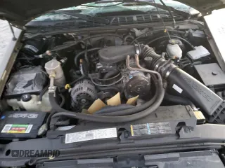 2002 GMC Sonoma SL Fleet with VIN 1GTCS19W528243358, listed as a Copart auction lot 88066065 with 0 mi miles and Salvage Title. Bid and sale history available at carsss.com. Image 11.